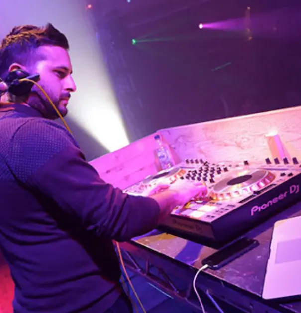 live DJ and music Kin London events